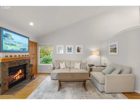 11261 SW Pintail Loop Beaverton OR 97007