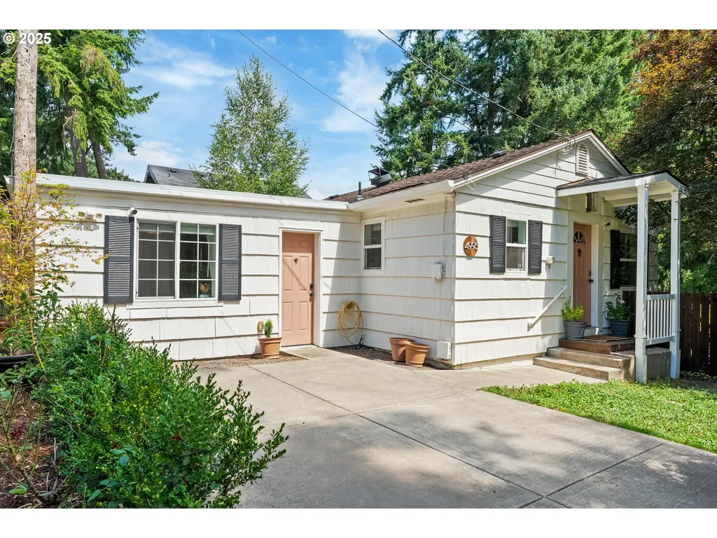 4995 SW Nevada Court Portland OR 97219