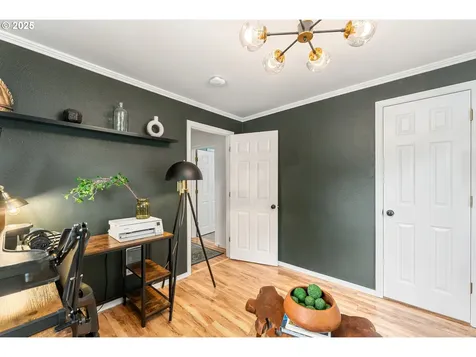4995 SW Nevada Court Portland OR 97219