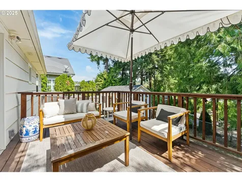 4995 SW Nevada Court Portland OR 97219