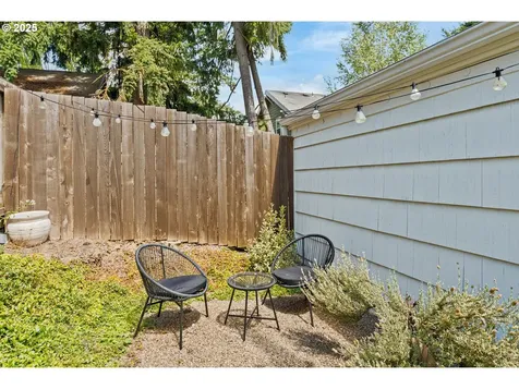 4995 SW Nevada Court Portland OR 97219
