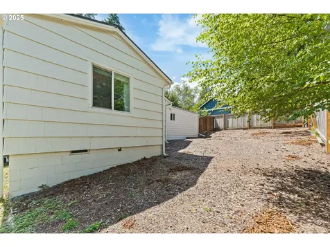 4995 SW Nevada Court Portland OR 97219