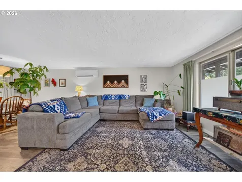 390 Hunington Avenue Eugene OR 97405