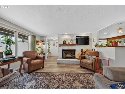390 Hunington Avenue Eugene OR 97405