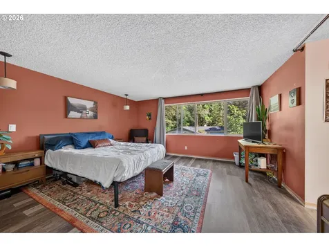 390 Hunington Avenue Eugene OR 97405