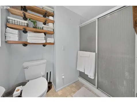 390 Hunington Avenue Eugene OR 97405