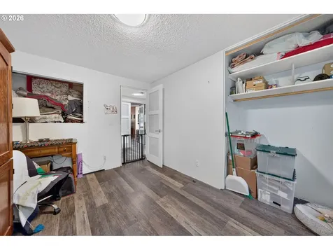 390 Hunington Avenue Eugene OR 97405