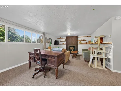 390 Hunington Avenue Eugene OR 97405