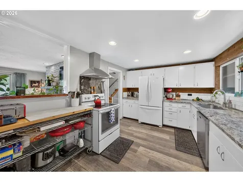 390 Hunington Avenue Eugene OR 97405