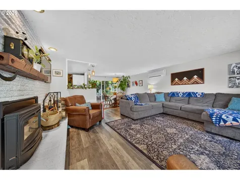 390 Hunington Avenue Eugene OR 97405