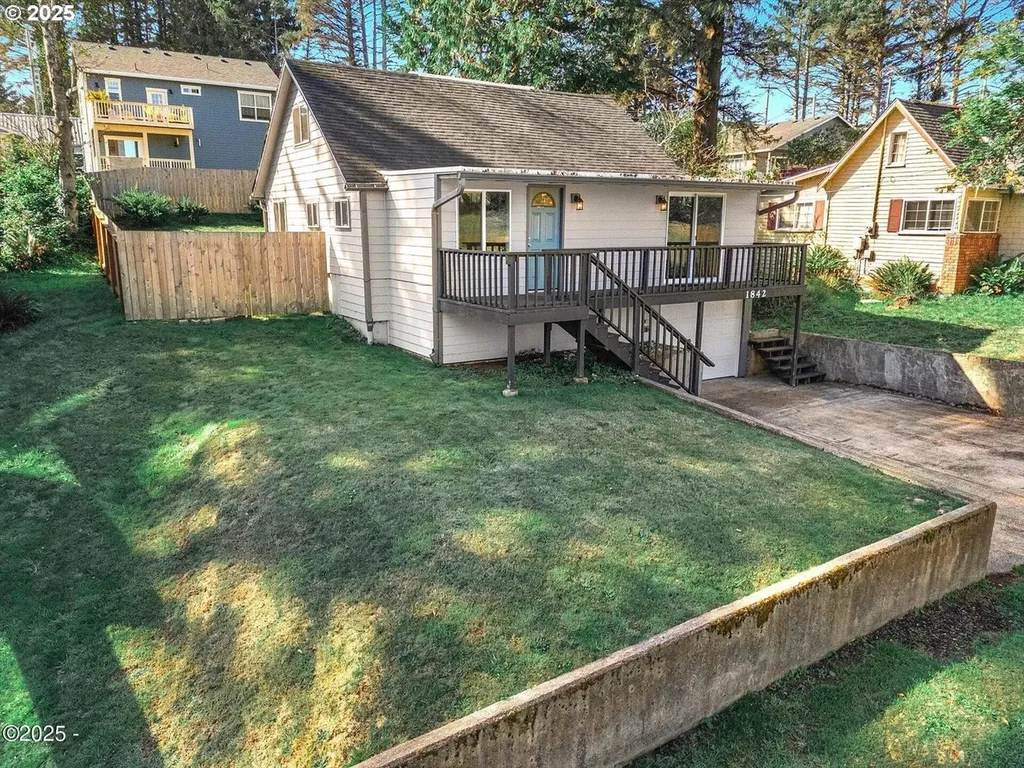 1842 NE 19th Street Lincoln City OR 97367