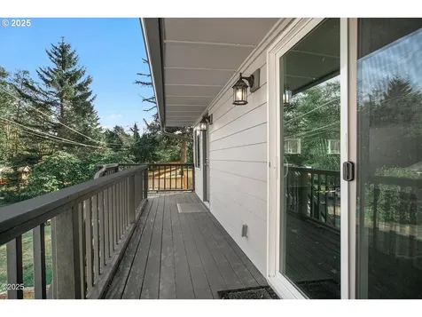 1842 NE 19th Street Lincoln City OR 97367