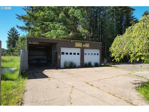 135 SW Wakonda Beach Road Waldport OR 97394