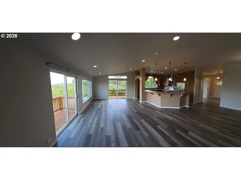 135 SW Wakonda Beach Road Waldport OR 97394