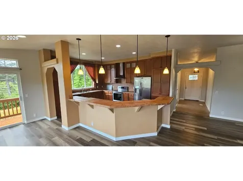 135 SW Wakonda Beach Road Waldport OR 97394