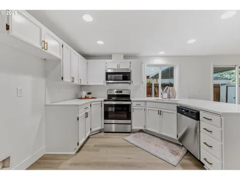 18809 SE 12th Way Vancouver WA 98683