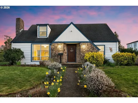107 E 35th Street Vancouver WA 98663