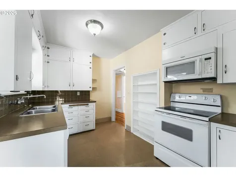 107 E 35th Street Vancouver WA 98663