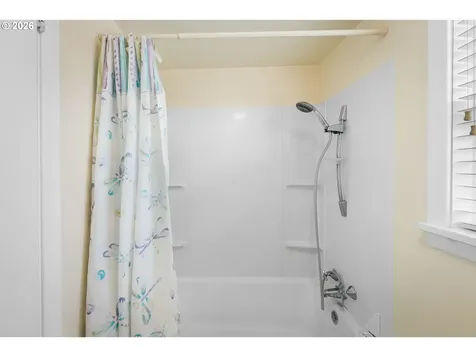 107 E 35th Street Vancouver WA 98663