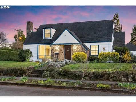 107 E 35th Street Vancouver WA 98663