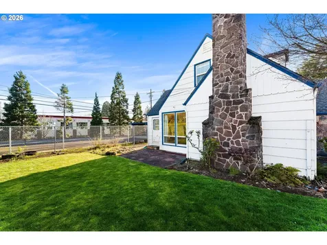 107 E 35th Street Vancouver WA 98663