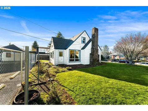 107 E 35th Street Vancouver WA 98663