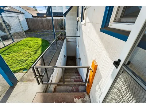 107 E 35th Street Vancouver WA 98663