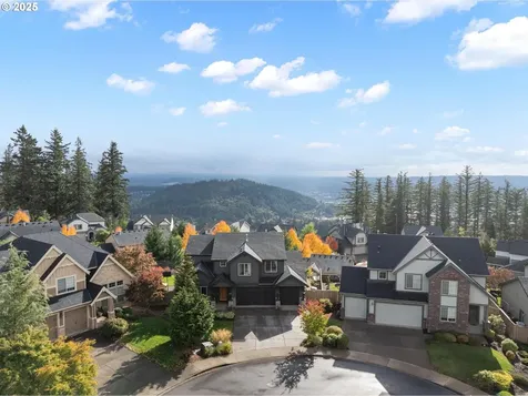 10964 SE Celano Court Happy Valley OR 97086
