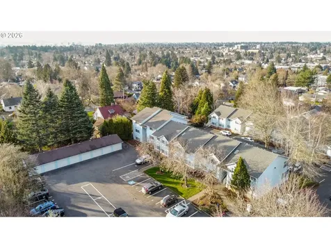 723 SE 60th Avenue Portland OR 97215