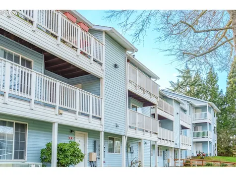 723 SE 60th Avenue Portland OR 97215