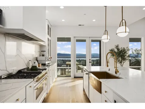 356 W W Street Washougal WA 98671