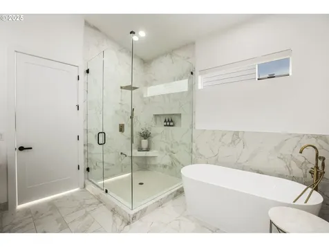356 W W Street Washougal WA 98671