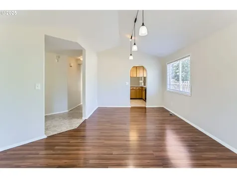 2191 SE 67th Avenue Hillsboro OR 97123