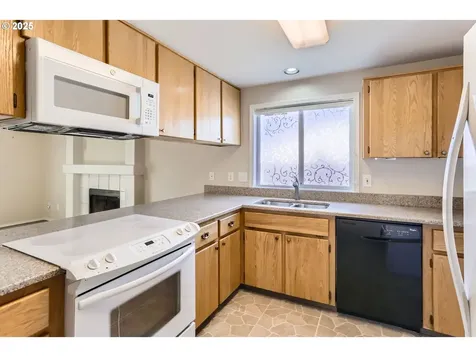 2191 SE 67th Avenue Hillsboro OR 97123