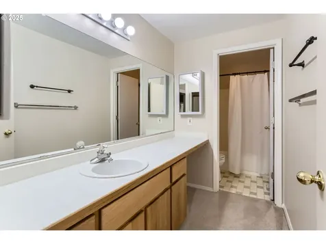 2191 SE 67th Avenue Hillsboro OR 97123