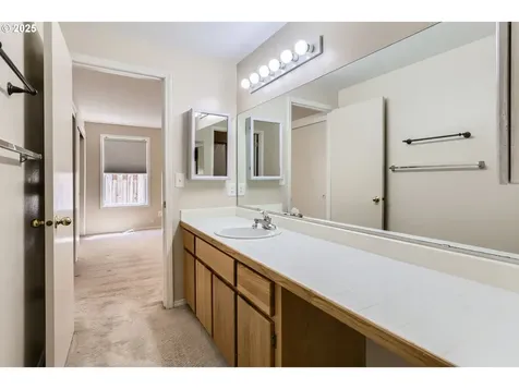 2191 SE 67th Avenue Hillsboro OR 97123