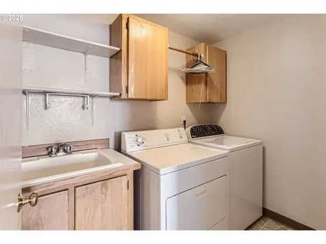 2191 SE 67th Avenue Hillsboro OR 97123