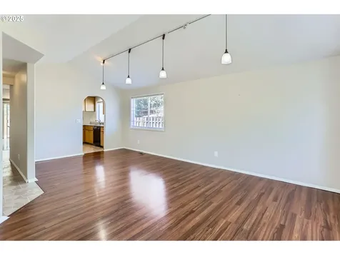 2191 SE 67th Avenue Hillsboro OR 97123