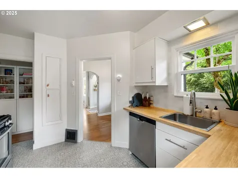 4534 NE 35th Avenue Portland OR 97211