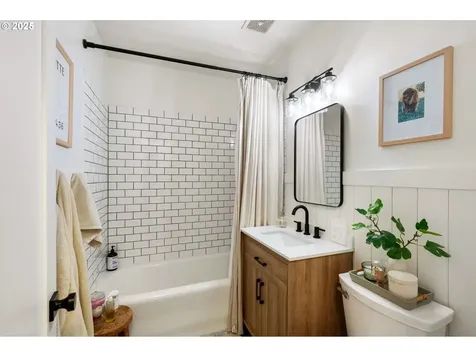 4534 NE 35th Avenue Portland OR 97211