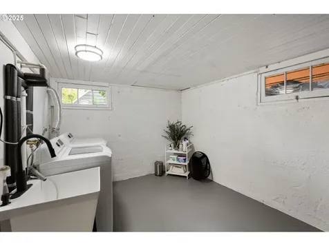 4534 NE 35th Avenue Portland OR 97211