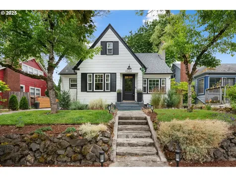 4534 NE 35th Avenue Portland OR 97211