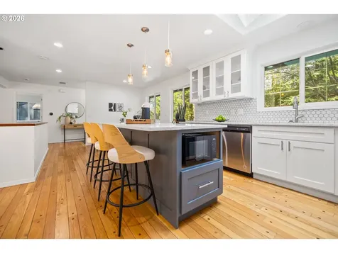 4937 SW Humphrey Park Road Portland OR 97221