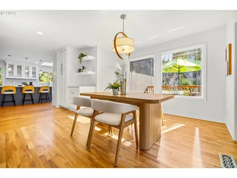 4937 SW Humphrey Park Road Portland OR 97221