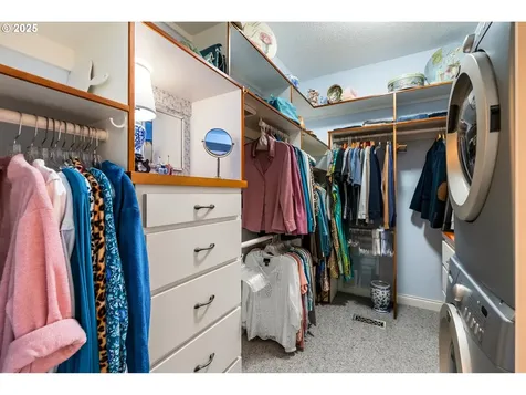 1415 Barber Drive Eugene OR 97405