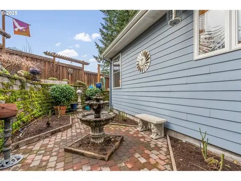 1415 Barber Drive Eugene OR 97405