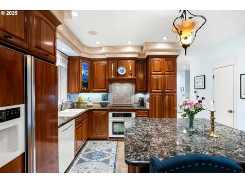 1415 Barber Drive Eugene OR 97405