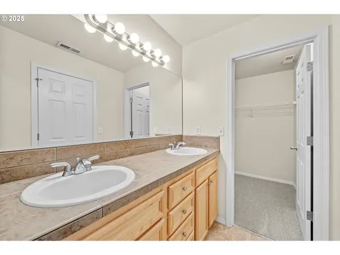 6341 SE Kensington Street Hillsboro OR 97123