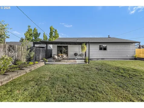 1279 N Street Springfield OR 97477