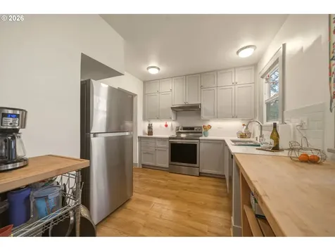 6220 NE 42nd Avenue Portland OR 97218